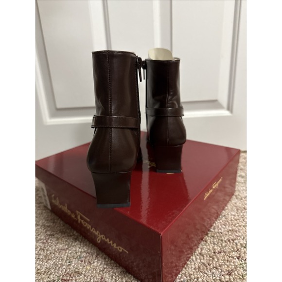 NIB Salvatore Ferragamo Brown Espresso Ankle Boot - Parade - Size 7AA Leather - Picture 4 of 7